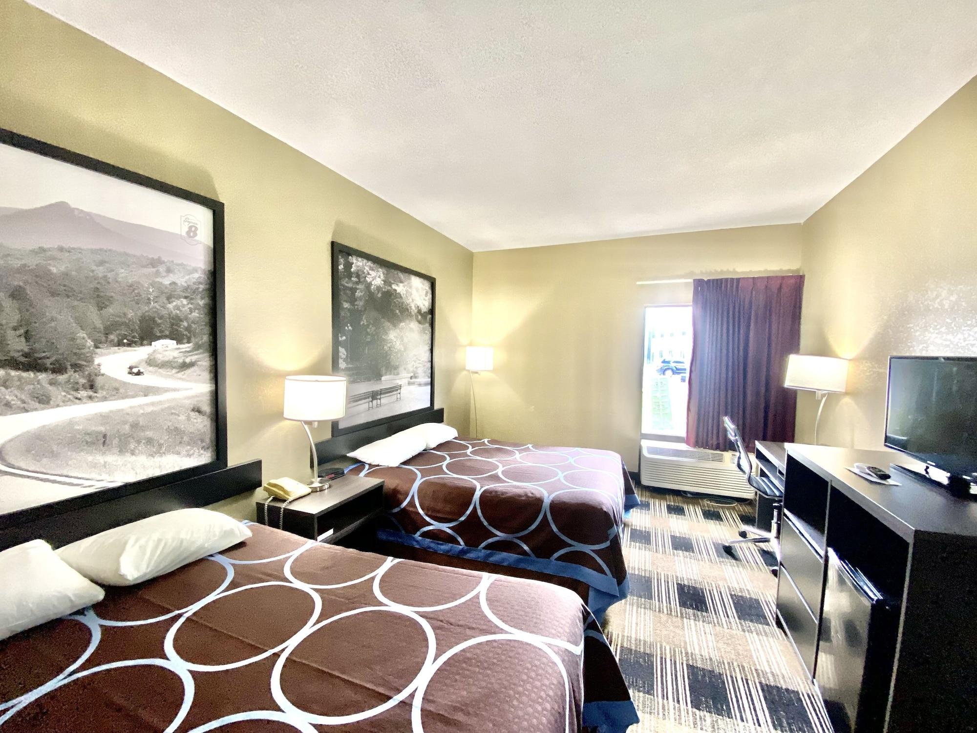 Super 8 By Wyndham Conway Hotel Екстериор снимка